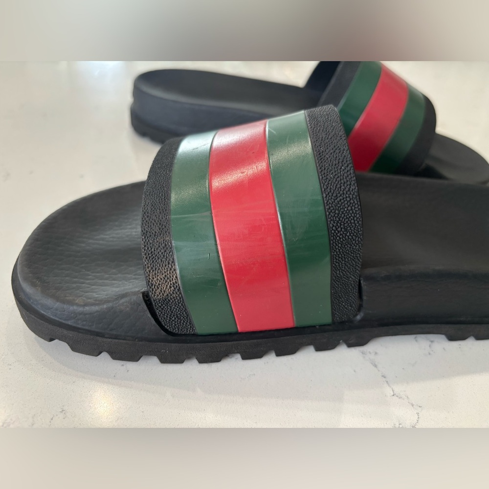 Gucci Men’s Web Signature Slide Sandals - Picture 5 of 14